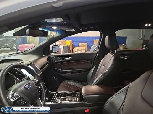 Used 2020 Ford Edge Titanium w/ Equipment Group 301A AWD/4WD image 40