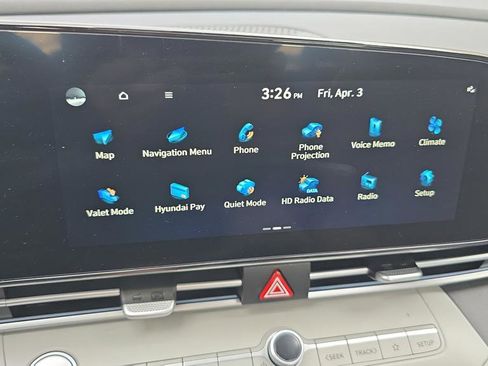 Certified 2025 Hyundai Elantra Limited FWD image 20