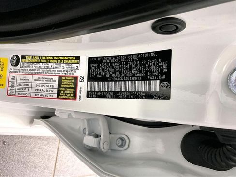 Used 2025 Toyota Camry SE FWD image 34