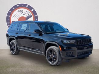 New 2025 Jeep Grand Cherokee L Altitude video 2