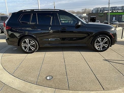 Used 2023 BMW X7 xDrive40i w/ M Sport Package image 7