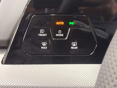 New 2025 Volkswagen GTI SE image 25