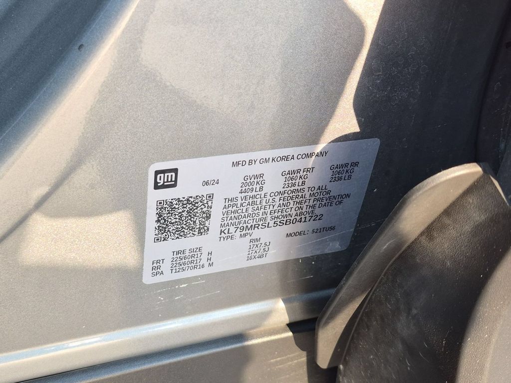 Used 2025 Chevrolet TrailBlazer LT AWD/4WD image 34