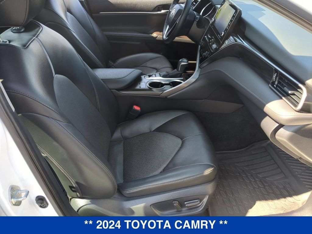 Used 2024 Toyota Camry XLE w/ Cold Weather Package AWD/4WD image 20