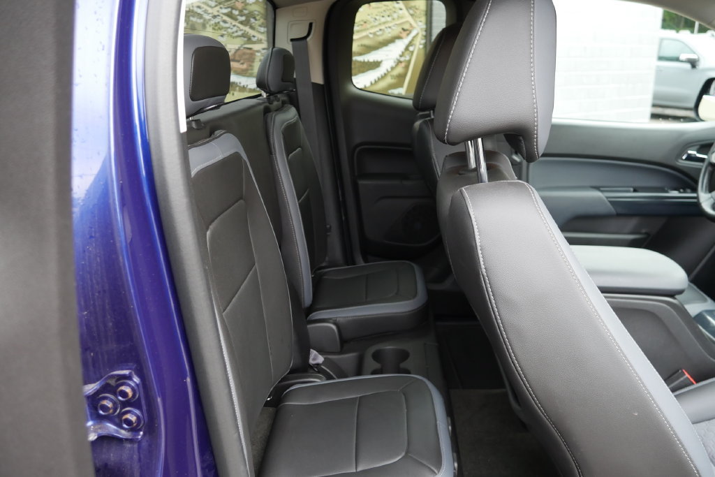 Used 2015 Chevrolet Colorado Z71 AWD/4WD image 13