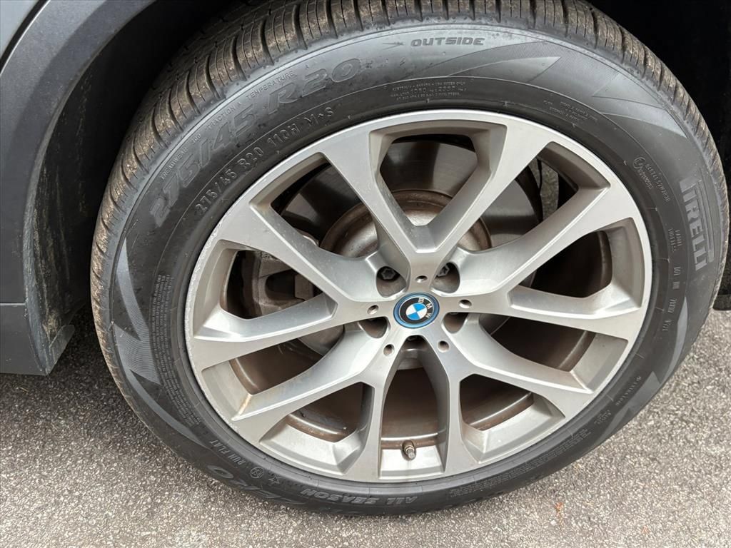 Used 2025 BMW X5 xDrive50e AWD/4WD image 10
