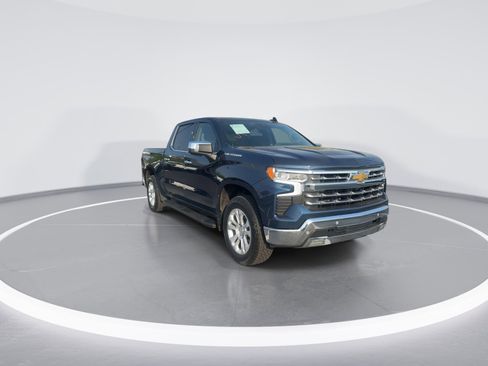 Used 2023 Chevrolet Silverado 1500 LTZ w/ LTZ Premium Package image 2