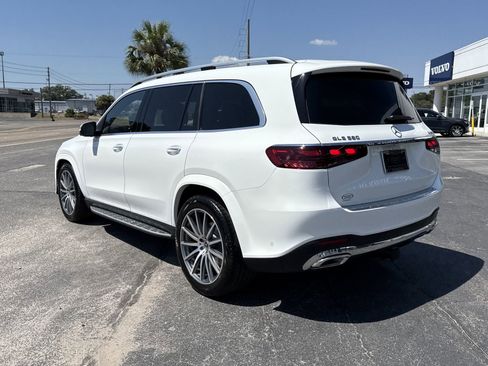 New 2026 Mercedes-Benz GLS 580 4MATIC image 3