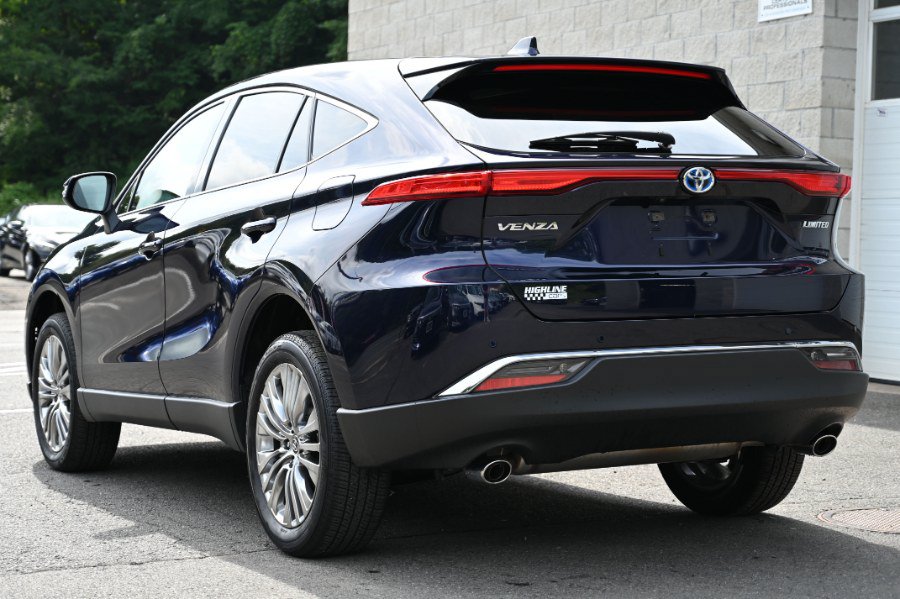 Used 2024 Toyota Venza Limited AWD/4WD image 5