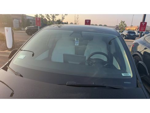 Used 2021 Tesla Model Y Performance AWD/4WD image 13