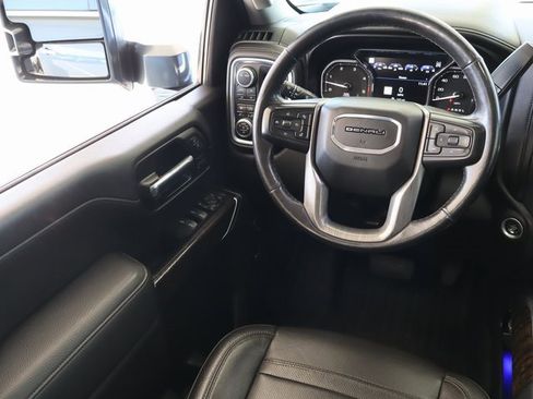 Used 2020 GMC Sierra 3500 Denali w/ Denali Ultimate Package image 29