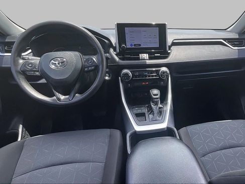 Used 2025 Toyota RAV4 XLE FWD image 13