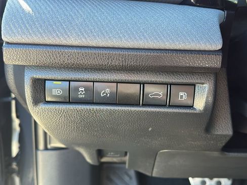 Used 2025 Toyota Camry Hybrid image 21