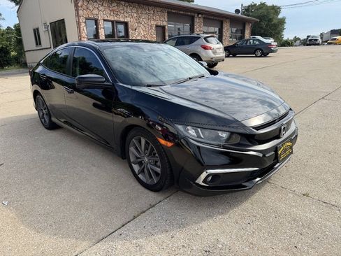 Used 2019 Honda Civic EX image 3