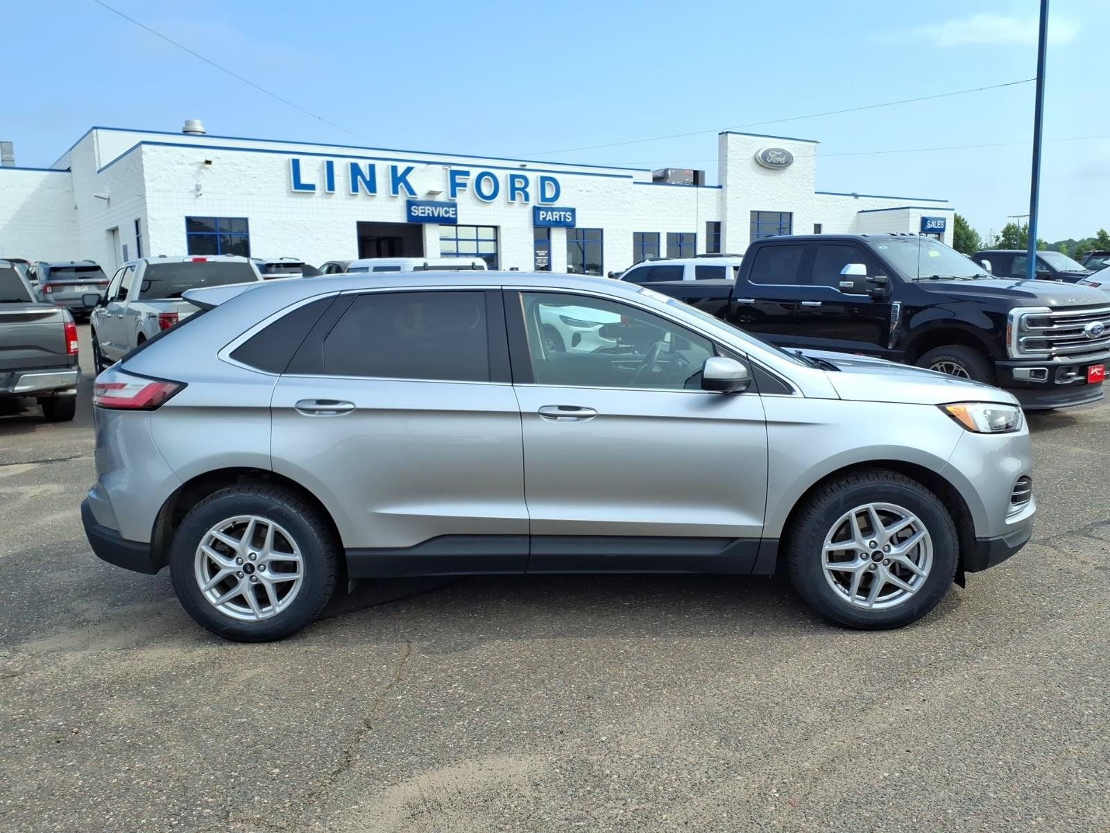 Certified 2024 Ford Edge SEL AWD/4WD image 7