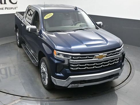 Used 2022 Chevrolet Silverado 1500 LTZ w/ LTZ Premium Package image 46