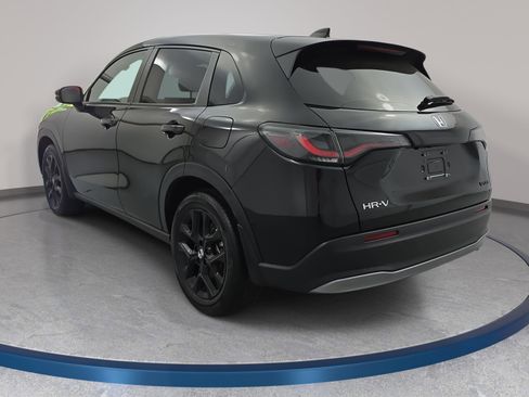 Certified 2025 Honda HR-V Sport image 7