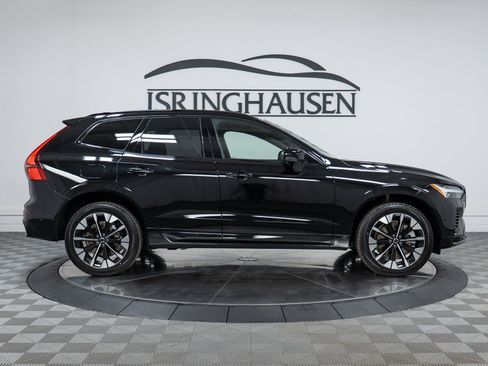 New 2026 Volvo XC60 T8 Plus w/ Protection Package Premier AWD/4WD image 4