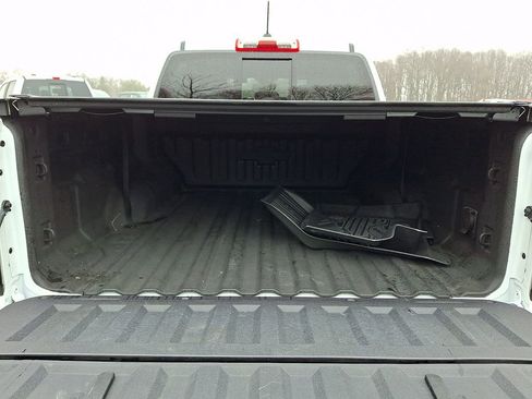 Used 2025 Chevrolet Colorado Z71 image 30