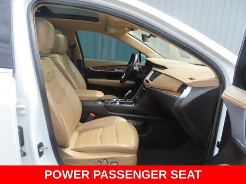 Used 2022 Cadillac XT5 Premium Luxury w/ Platinum Package AWD/4WD image 20