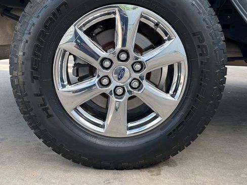 Used 2018 Ford F150 XLT w/ Equipment Group 301A Mid RWD image 26