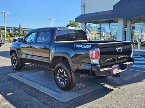 Used 2020 Toyota Tacoma TRD Off-Road w/ Technology Package image 7