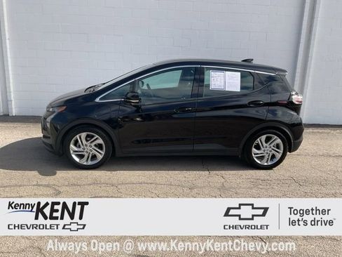 Used 2023 Chevrolet Bolt LT w/ Driver Confidence Package image 28