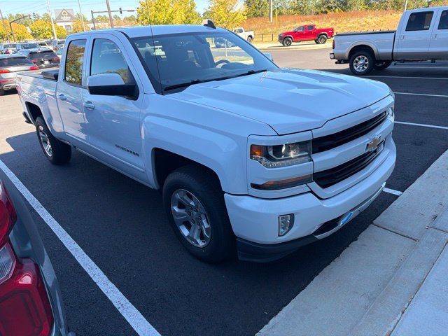 Used 2017 Chevrolet Silverado 1500 LT w/ All Star Edition AWD/4WD image 3