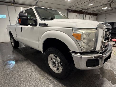 Used 2015 Ford F250 XLT AWD/4WD image 3