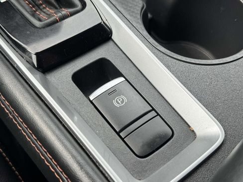 Used 2022 Nissan Altima 2.5 SR AWD/4WD image 11