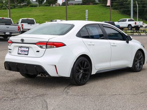 Used 2024 Toyota Corolla SE w/ SE Premium Package FWD image 26