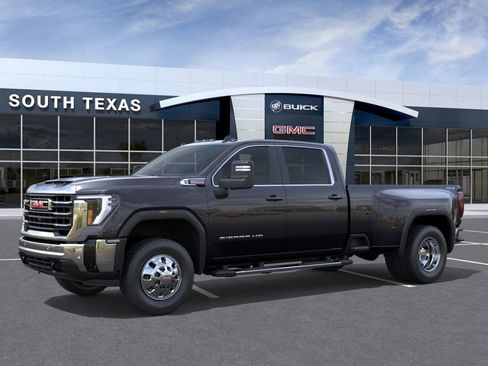 New 2026 GMC Sierra 3500 SLE image 2