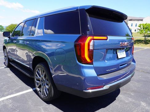 Used 2026 GMC Yukon XL Elevation w/ Elevation Premium Package AWD/4WD image 10