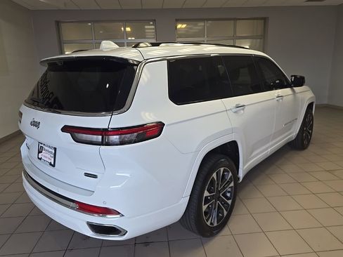 Used 2021 Jeep Grand Cherokee L Overland w/ Luxury Tech Group IV image 7
