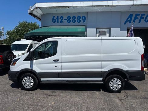 Used 2025 Ford Transit 250 Low Roof w/ Exterior Upgrade Package RWD image 5