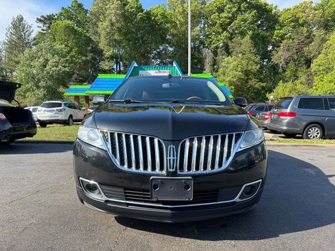 Used 2015 Lincoln MKX AWD w/ Equipment Group 102A image 2