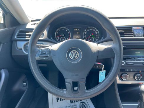 Used 2013 Volkswagen Passat Wolfsburg Edition image 16