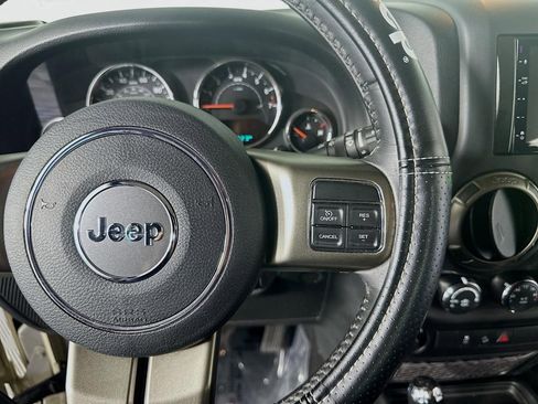 Used 2018 Jeep Wrangler Unlimited Sport image 42