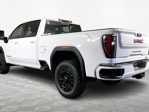 New 2026 GMC Sierra 2500 AT4 w/ AT4 Premium Plus Package AWD/4WD image 4