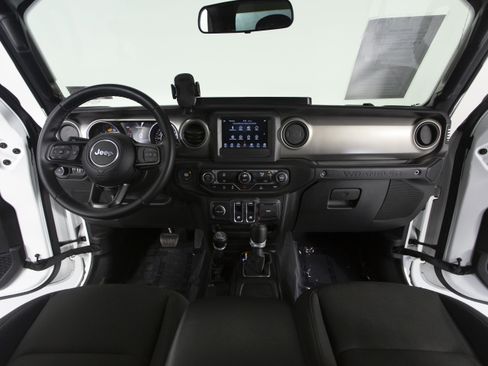 Used 2021 Jeep Wrangler Sport image 26