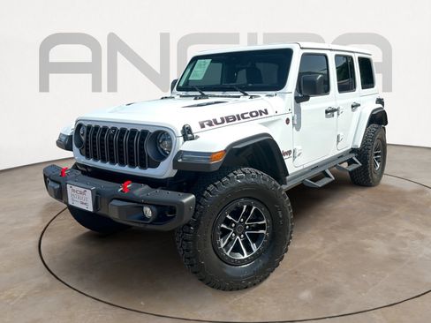 Used 2025 Jeep Wrangler Unlimited Rubicon AWD/4WD image 4