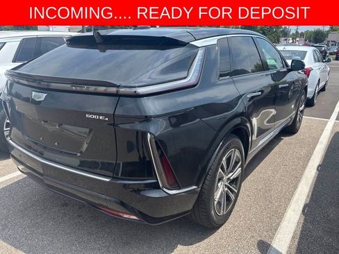 Used 2024 Cadillac Lyriq Luxury w/ LPO, Floor Liner Package AWD/4WD image 16