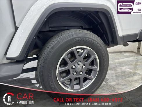 Used 2021 Jeep Gladiator Overland AWD/4WD image 10