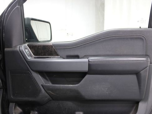 Used 2021 Ford F150 Lariat image 34