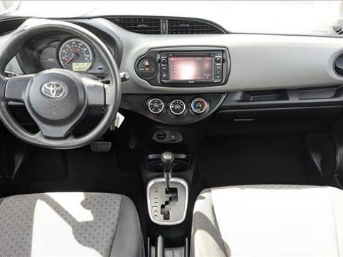 Used 2016 Toyota Yaris L image 20