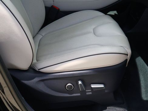 Used 2024 Hyundai Palisade Calligraphy FWD image 19