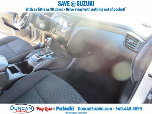 Used 2018 Nissan Rogue Sport S image 16