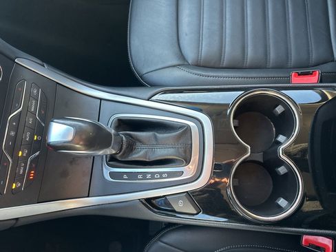 Used 2017 Ford Edge SEL w/ Equipment Group 201A image 18