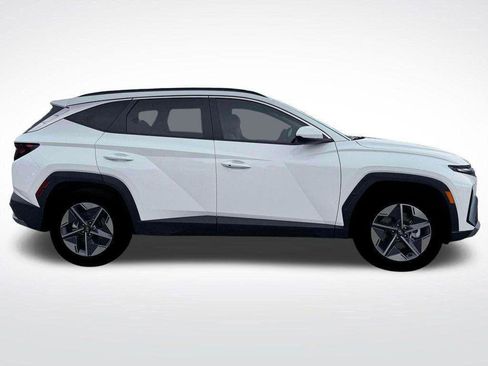 New 2026 Hyundai Tucson SEL FWD image 8