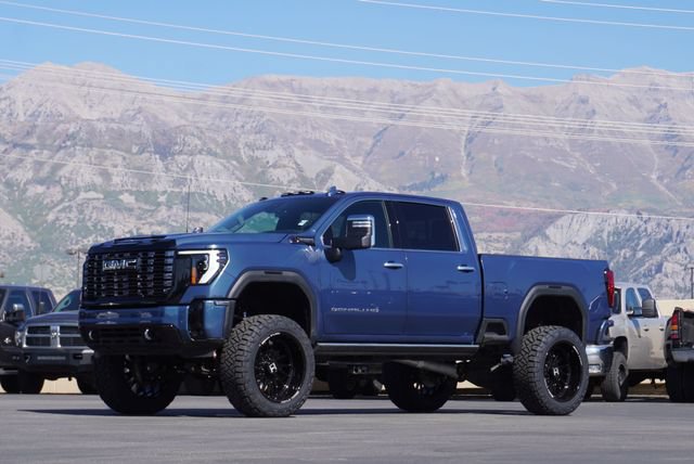 Used 2026 GMC Sierra 3500 Denali Ultimate AWD/4WD image 5